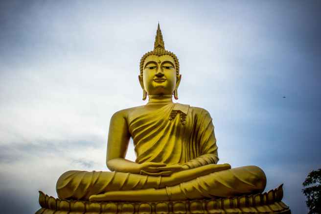 photo of golden gautama buddha